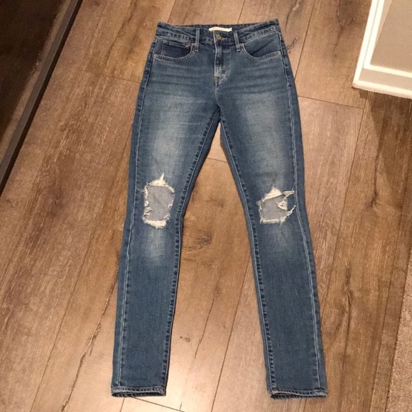 Levi’s 721 High Rise Jeans - Picture 2 of 6